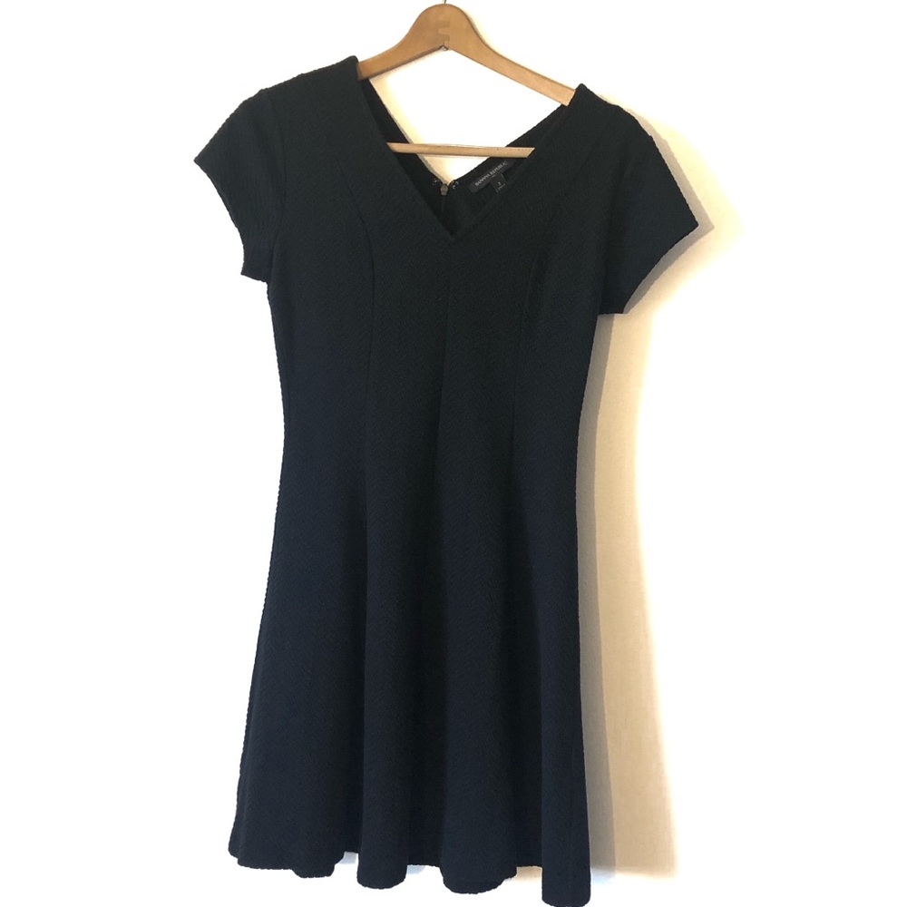 Banana republic knitted black dress LBD SZ 2 EUC